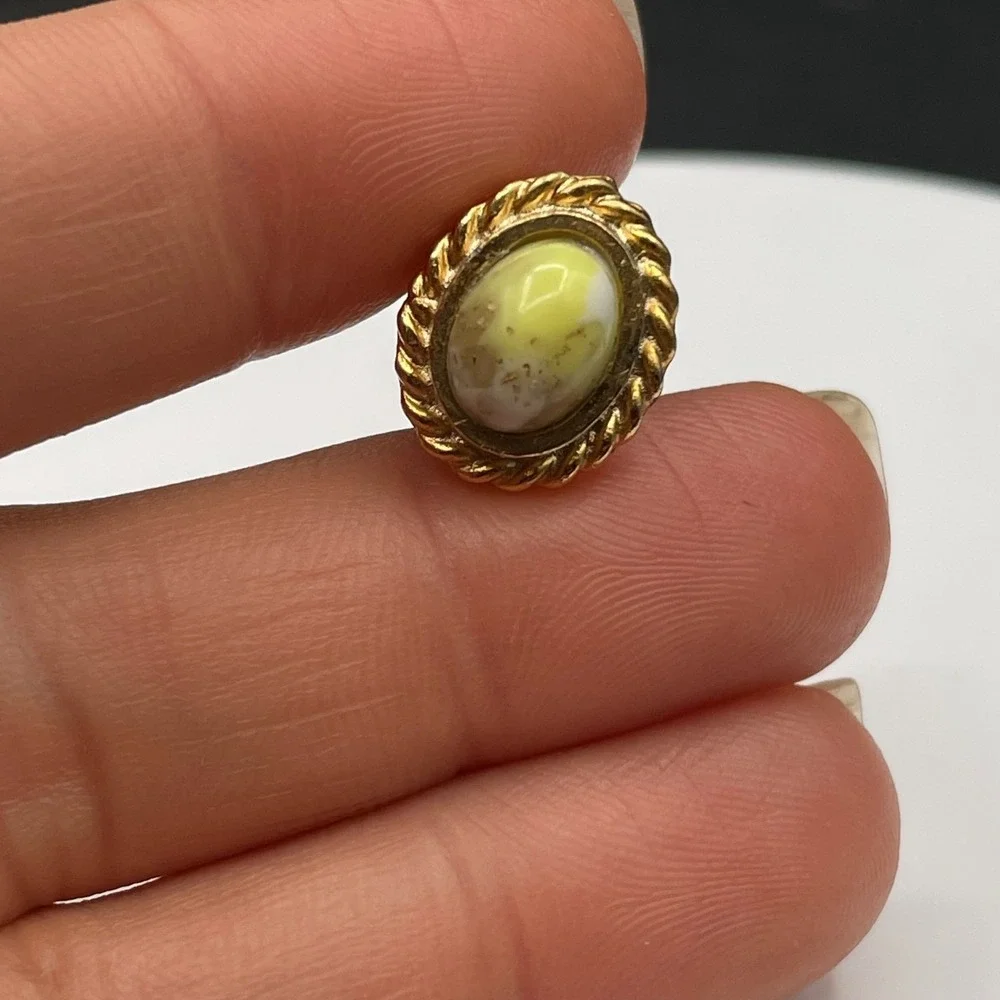 Vintage Gold-Tone Round Tie Tack Pin Yellowish-White Stone Classic jewellery